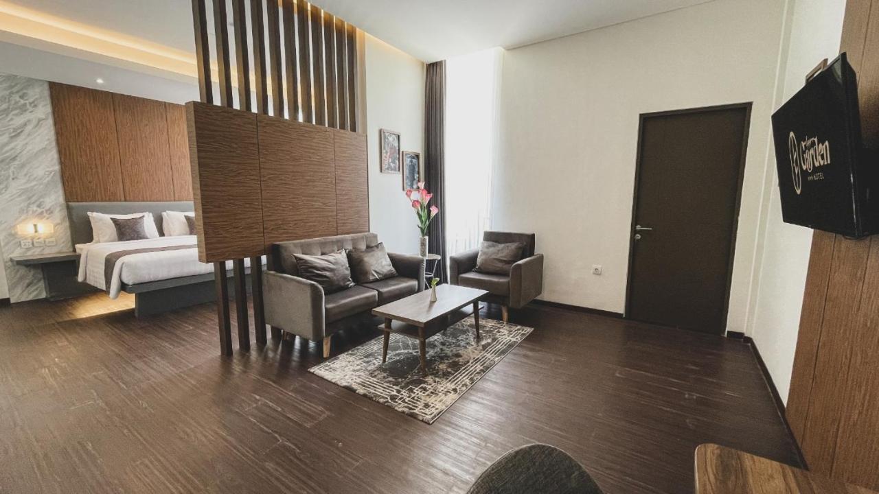 Lpp Garden Hotel Maguwo Экстерьер фото